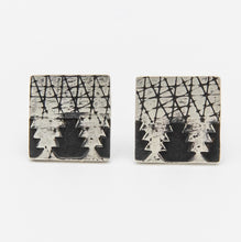 Load image into Gallery viewer, Alhambra earrings.