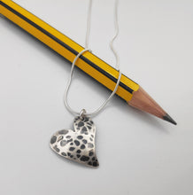 Cargar imagen en el visor de la galería, Colgante Corazón