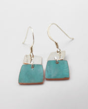 Load image into Gallery viewer, April earrings
