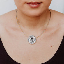 Load image into Gallery viewer, Alhambra pendant