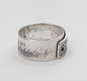 Reticulated ring