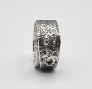 Reticulated ring