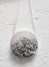 Load image into Gallery viewer, Colgante Trevenque
