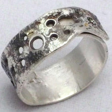 Load image into Gallery viewer, Reticulated ring
