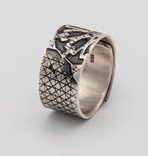 Load image into Gallery viewer, Alhambra Ring
