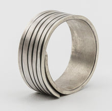 Cargar imagen en el visor de la galería, Anillo Lineas
